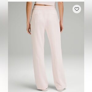 Lululemon soft stream high rise pants strawberry milkshake size 4.